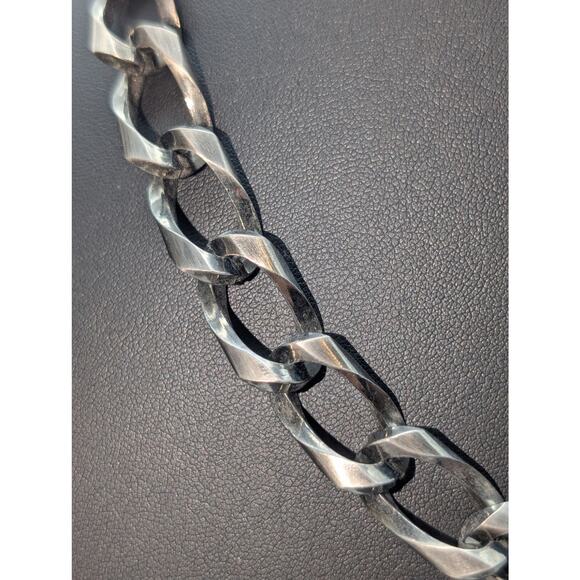Chunky Gun Metal 24" Chain Link Necklace W/ Large Lobster Claw Clasp - Picture 3 of 5
